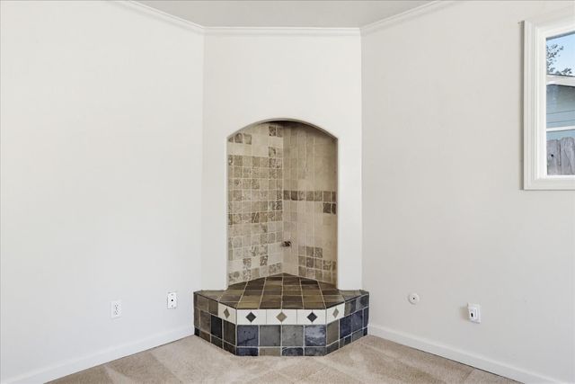 595 Packard Dr, Grass Valley, CA 95945