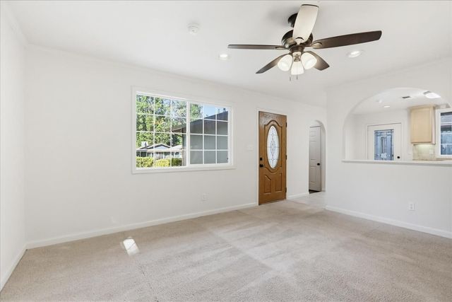595 Packard Dr, Grass Valley, CA 95945
