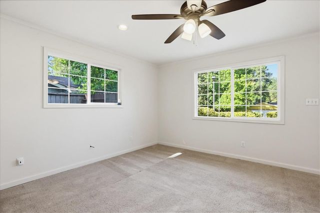 595 Packard Dr, Grass Valley, CA 95945