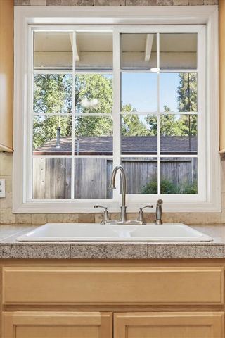 595 Packard Dr, Grass Valley, CA 95945