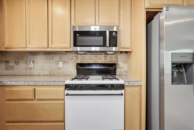 595 Packard Dr, Grass Valley, CA 95945