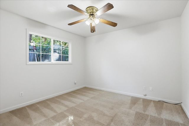 595 Packard Dr, Grass Valley, CA 95945