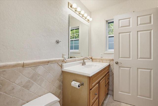 595 Packard Dr, Grass Valley, CA 95945