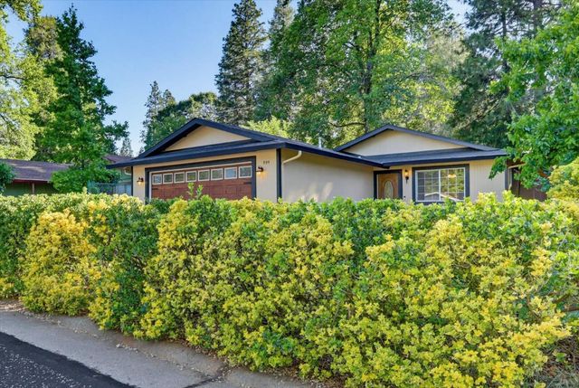 595 Packard Dr, Grass Valley, CA 95945
