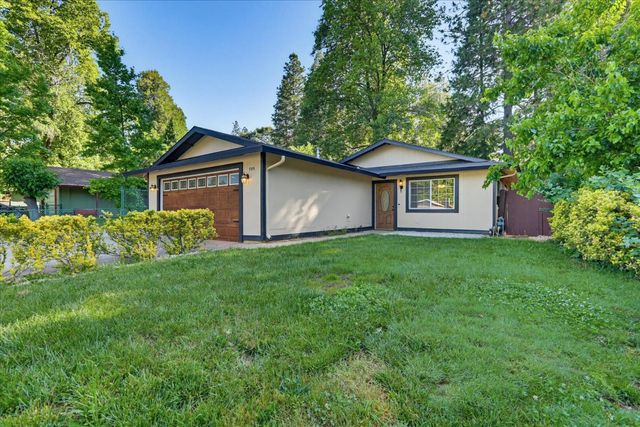 595 Packard Dr, Grass Valley, CA 95945