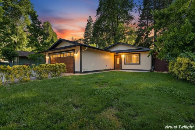 595 Packard Dr, Grass Valley, CA 95945