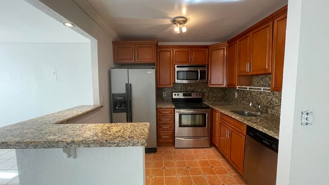 166 VALENCIA G Drive 166, Delray Beach, FL 33446
