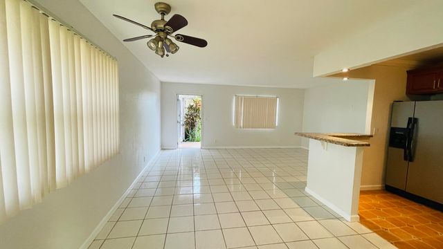 166 VALENCIA G Drive 166, Delray Beach, FL 33446