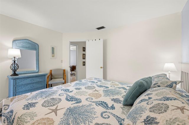 100 GLENNES LANE 207, Dunedin, FL 34698