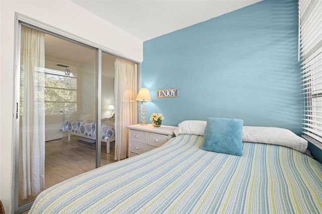 100 GLENNES LANE 207, Dunedin, FL 34698