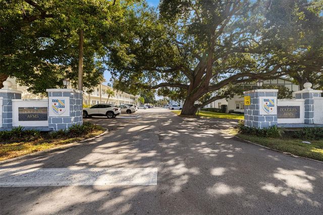 100 GLENNES LANE 207, Dunedin, FL 34698