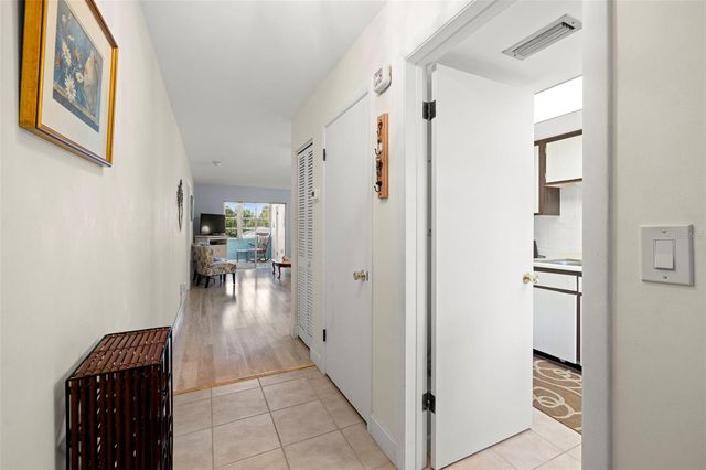 100 GLENNES LANE 207, Dunedin, FL 34698