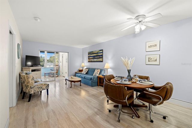 100 GLENNES LANE 207, Dunedin, FL 34698