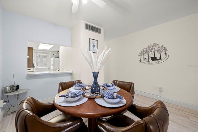 100 GLENNES LANE 207, Dunedin, FL 34698