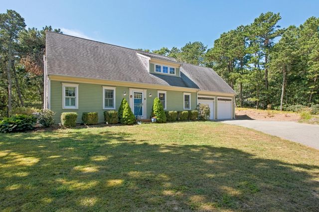 22 Cannon Hill Drive, Harwich, MA 02645