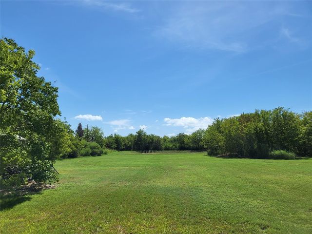 333 24th Street, San Leon, TX 77539