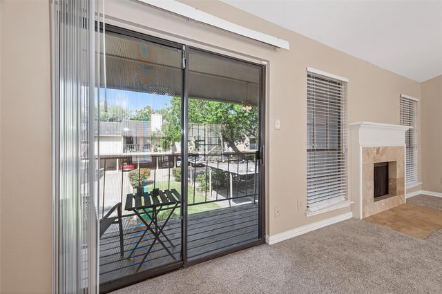 2211 S Kirkwood Road 43, Houston, TX 77077