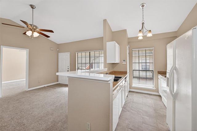 2211 S Kirkwood Road 43, Houston, TX 77077