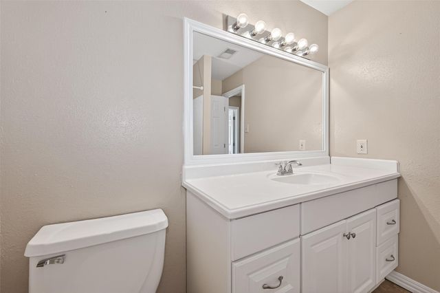 2211 S Kirkwood Road 43, Houston, TX 77077