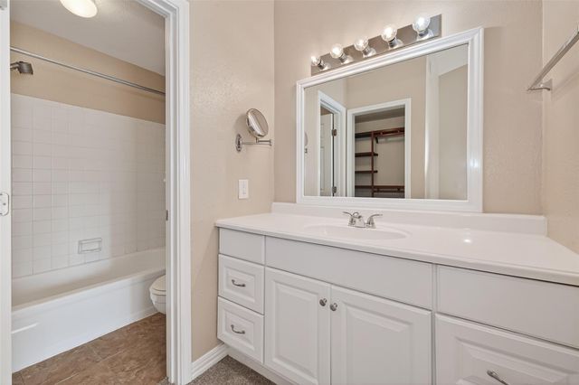 2211 S Kirkwood Road 43, Houston, TX 77077