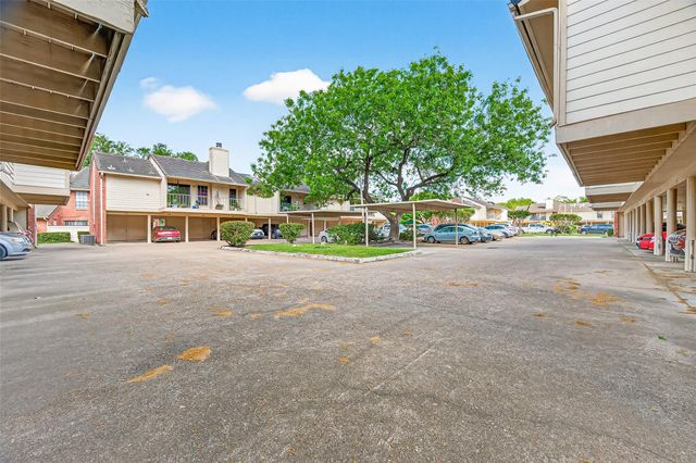 2211 S Kirkwood Road 43, Houston, TX 77077