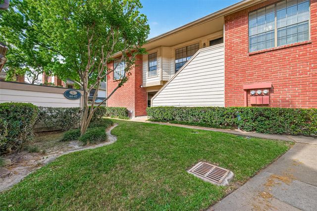 2211 S Kirkwood Road 43, Houston, TX 77077