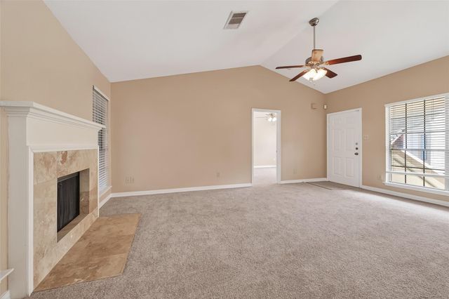 2211 S Kirkwood Road 43, Houston, TX 77077