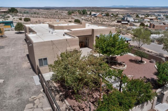 601 Acebo Road NE, Rio Rancho, NM 87124