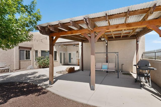 601 Acebo Road NE, Rio Rancho, NM 87124