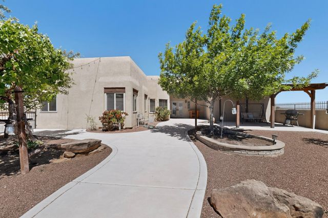601 Acebo Road NE, Rio Rancho, NM 87124