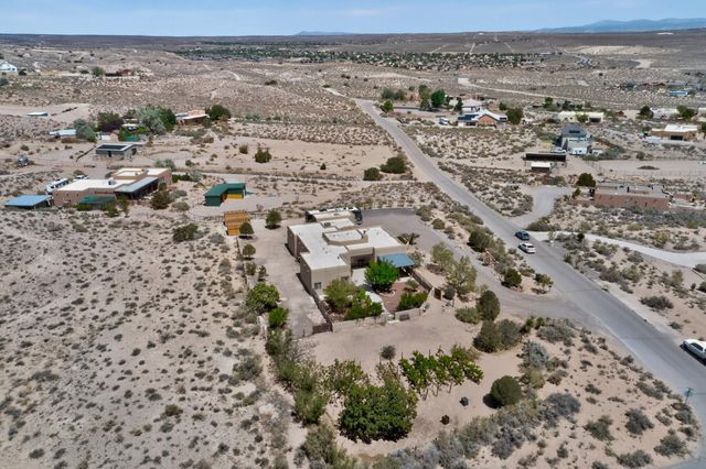 601 Acebo Road NE, Rio Rancho, NM 87124