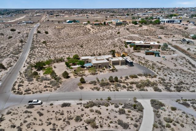 601 Acebo Road NE, Rio Rancho, NM 87124