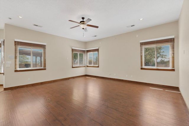 601 Acebo Road NE, Rio Rancho, NM 87124