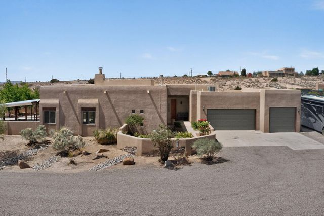 601 Acebo Road NE, Rio Rancho, NM 87124