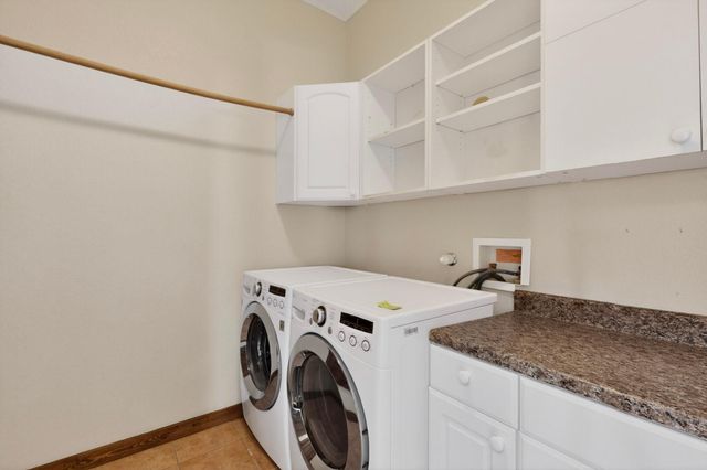 601 Acebo Road NE, Rio Rancho, NM 87124