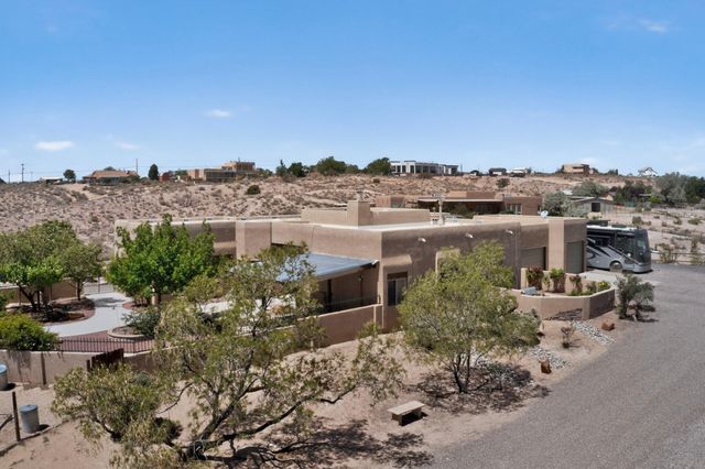 601 Acebo Road NE, Rio Rancho, NM 87124