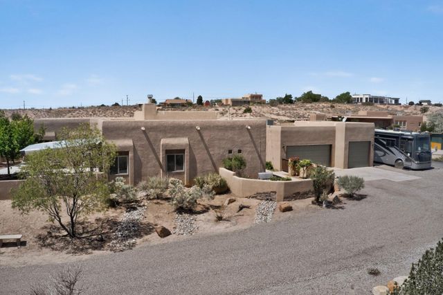 601 Acebo Road NE, Rio Rancho, NM 87124