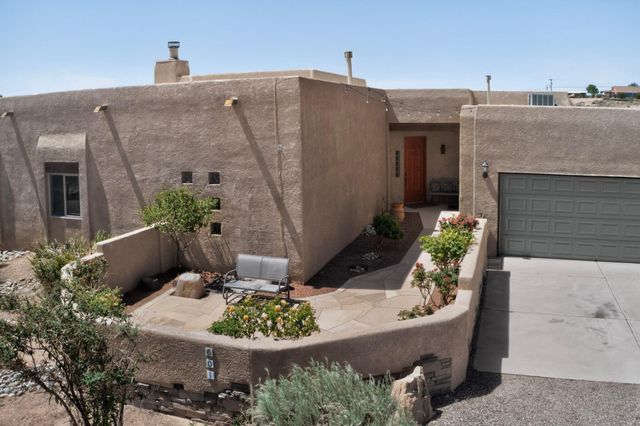 601 Acebo Road NE, Rio Rancho, NM 87124