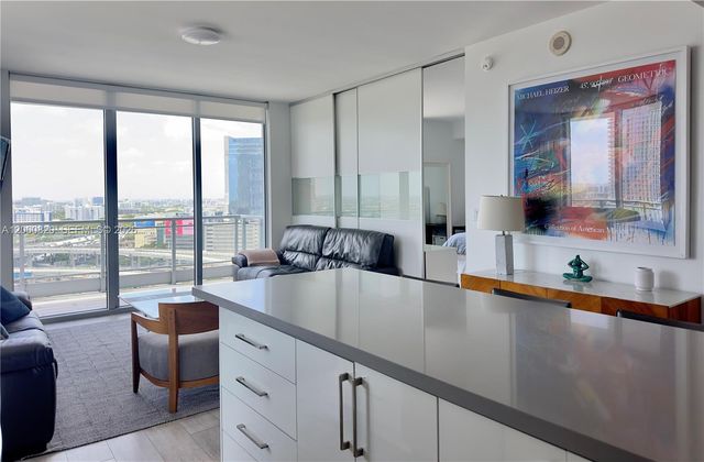 90 SW 3rd Street 2012, Miami, FL 33130