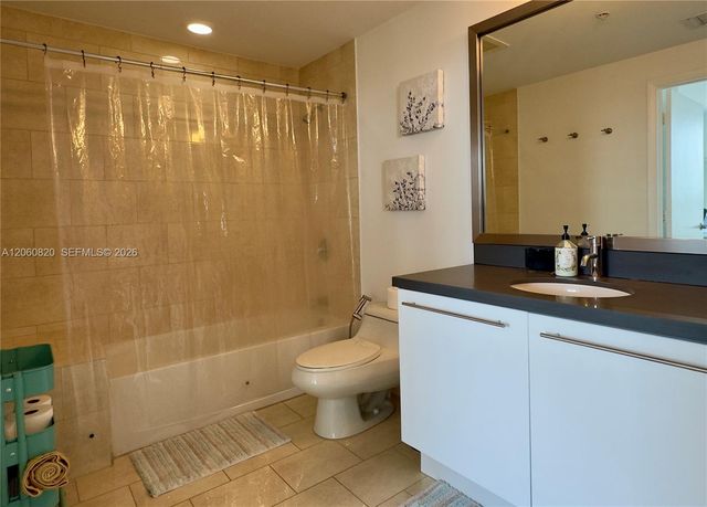 90 SW 3rd Street 2012, Miami, FL 33130