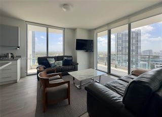 90 SW 3rd Street 2012, Miami, FL 33130