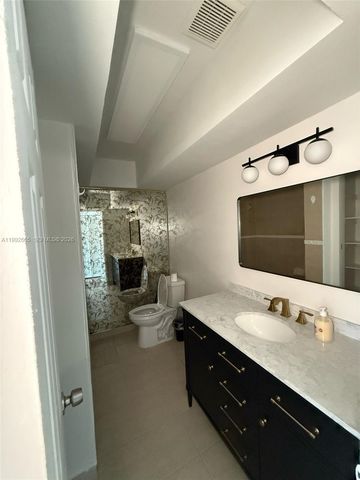 5460 SW 38th Ct, West Park, FL 33023