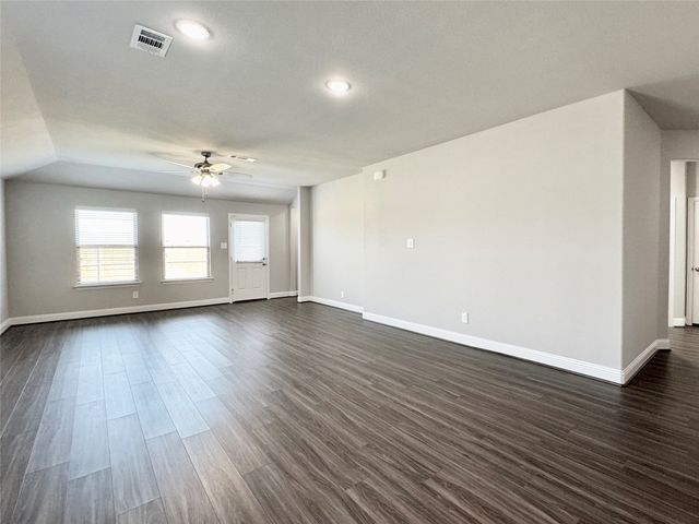 1420 Waverley Drive, Greenville, TX 75402