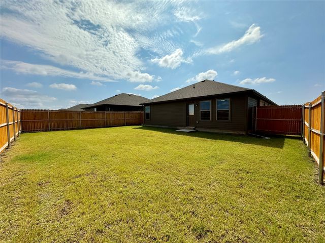 1420 Waverley Drive, Greenville, TX 75402