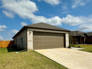 1420 Waverley Drive, Greenville, TX 75402