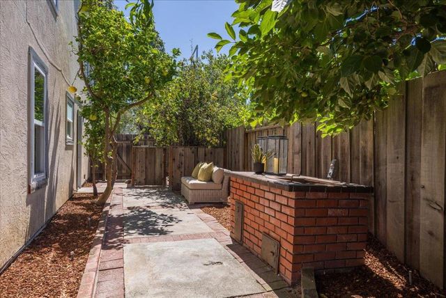 1140 Halsey Boulevard, Foster City, CA 94404