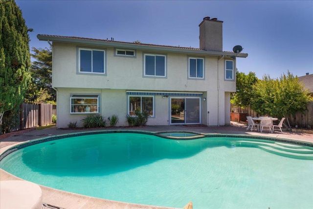 1140 Halsey Boulevard, Foster City, CA 94404