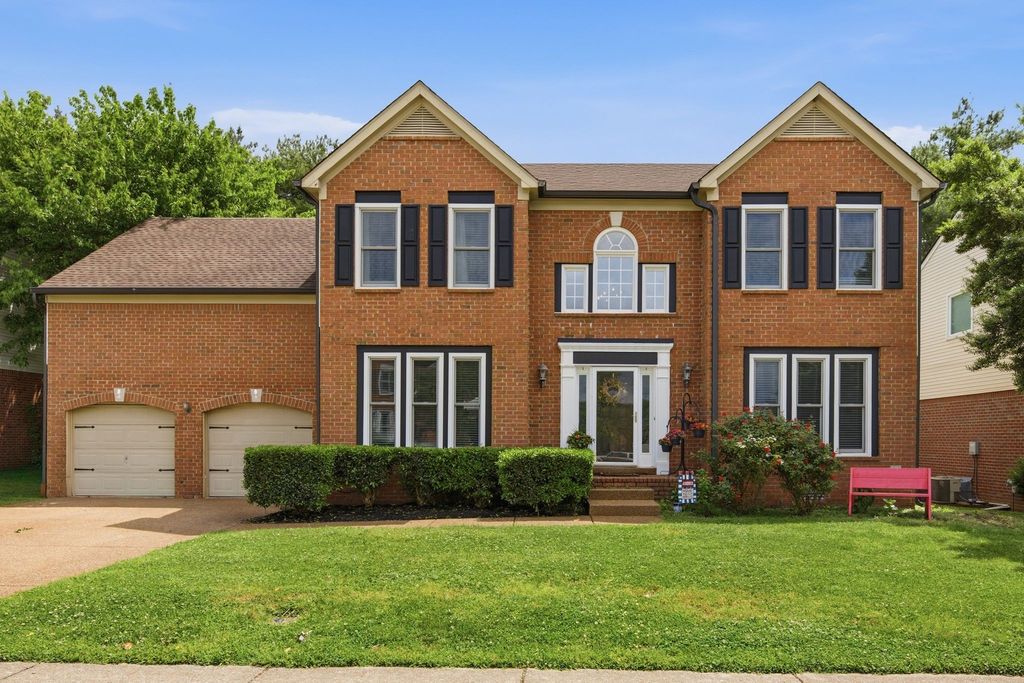 1240 Buckingham Cir, Franklin, TN 37064