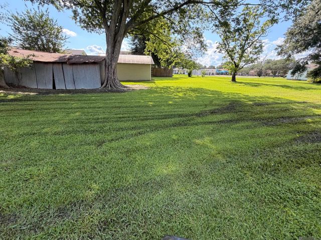 416 California Ave, Port Allen, LA 70767