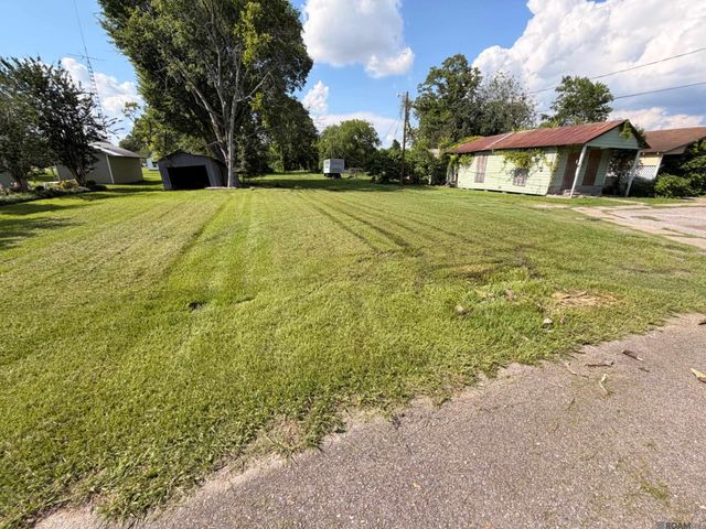 416 California Ave, Port Allen, LA 70767